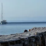 Akrogiali 게스트하우스 4*