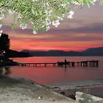 Akrogiali 게스트하우스 4*