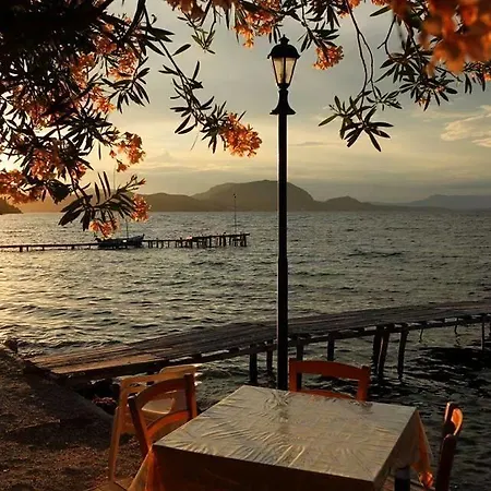 Akrogiali Guest house