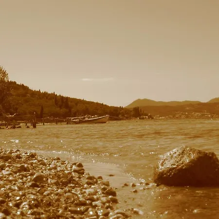 Vendégház Akrogiali Vukarí