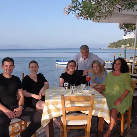 Akrogiali Guest house