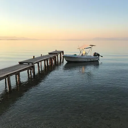 Akrogiali Penzion Mpoukaris