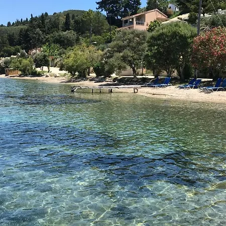 Akrogiali 4* Mpoukaris