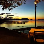 Akrogiali Mpoukaris