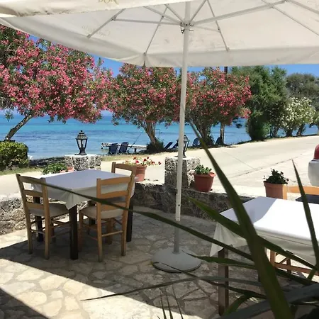 Akrogiali Maison d'hôtes Mpoukaris