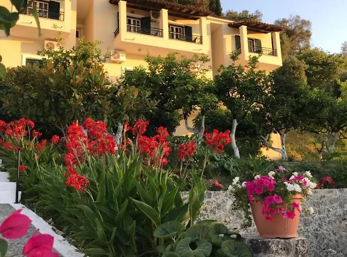 Akrogiali 4* Mpoukaris
