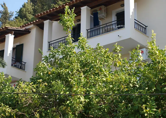 Akrogiali Pensionat 4*