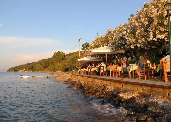 Akrogiali 4* Mpoukaris